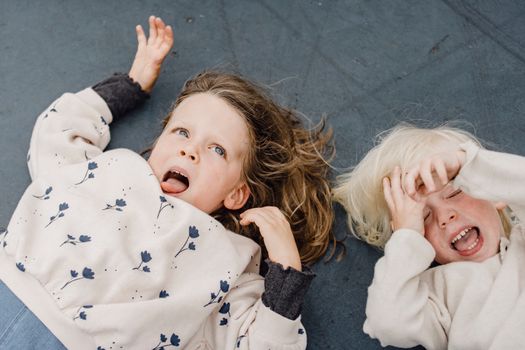 Joke Bruijs en haar kinderen: een kijkje in het privéleven van een bekende Nederlandse artieste